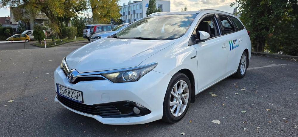 Toyota Auris Hybrid+LPG, w pełni sprawny, technicznie zadbany
