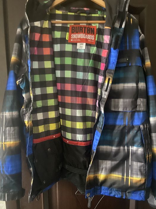 Нові куртки для сноуборту