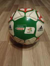 Piłka nożna Adidas limitowana edycja Castrol- Euro 2012, jak nowa.