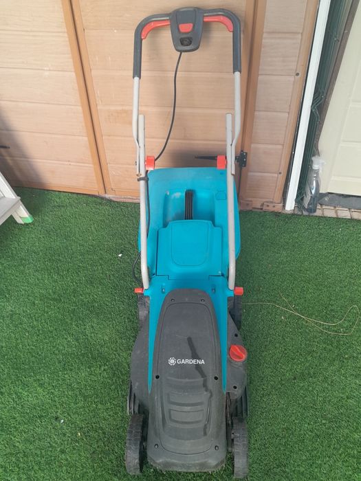 Vendo Máquina de cortar Relva