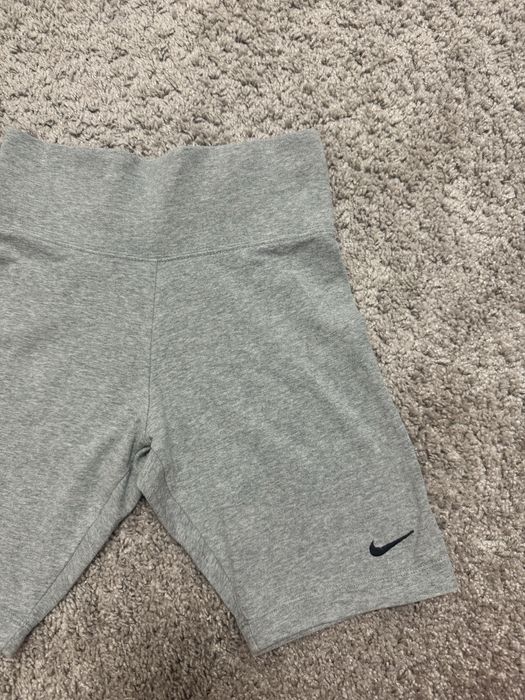 Жіночі велосипедки nike розмір s