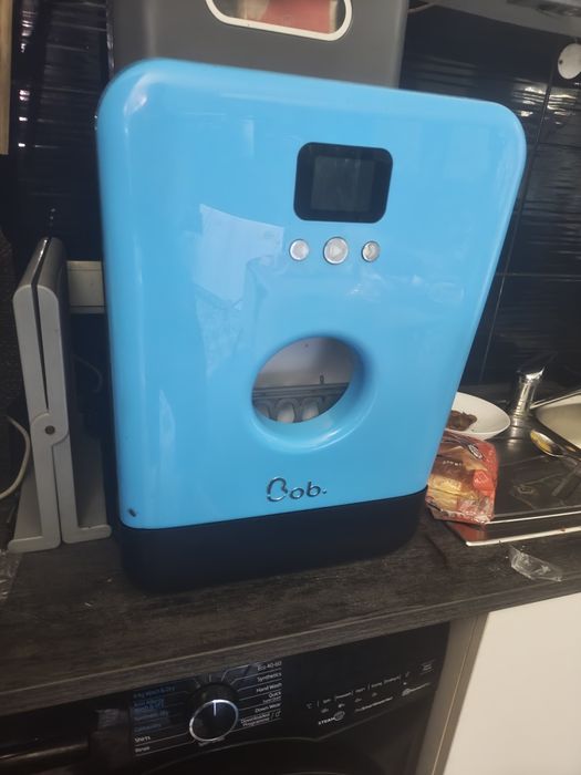Mini máquina lavar louça feita á mão em França