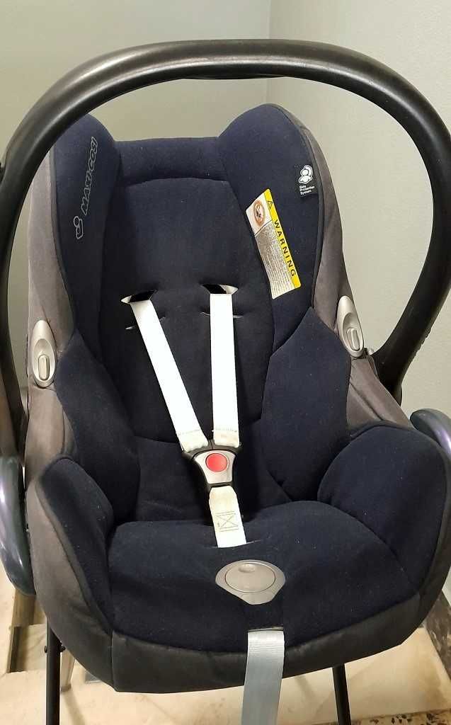 Cadeira Auto 'Maxi-Cosi'