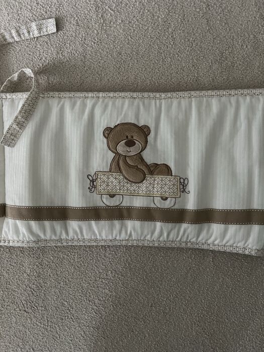 Osłona do łóżeczka dziecięcego