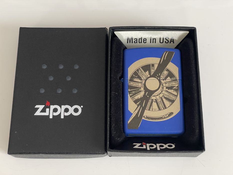Zapalniczka Zippo 2017, Origin of Flight, lotnicza, Blue Matte