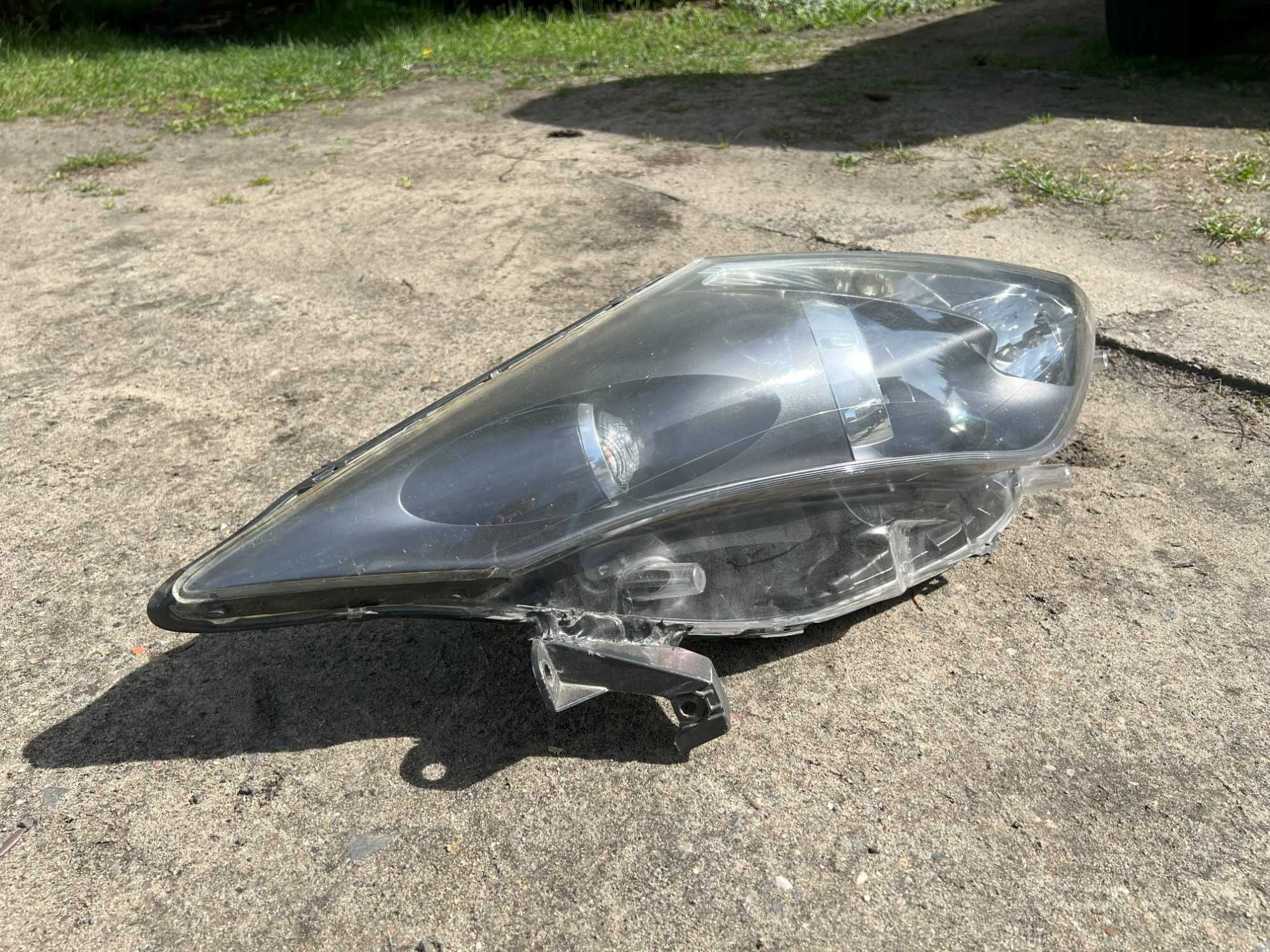 Reflektor lampa przód Renault Laguna 3 Coupe