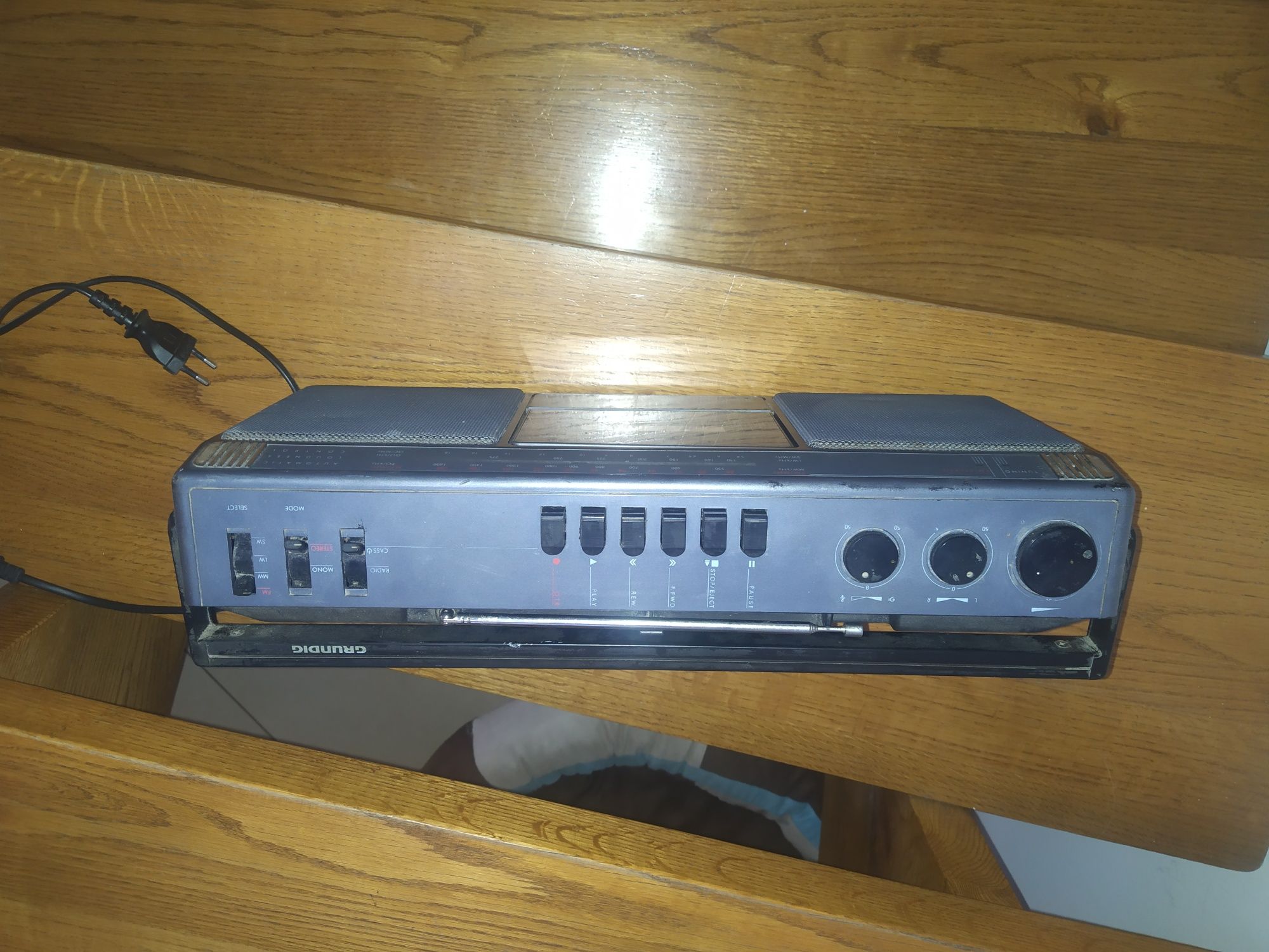 Radiomagnetofon  Grundig retro oldschool