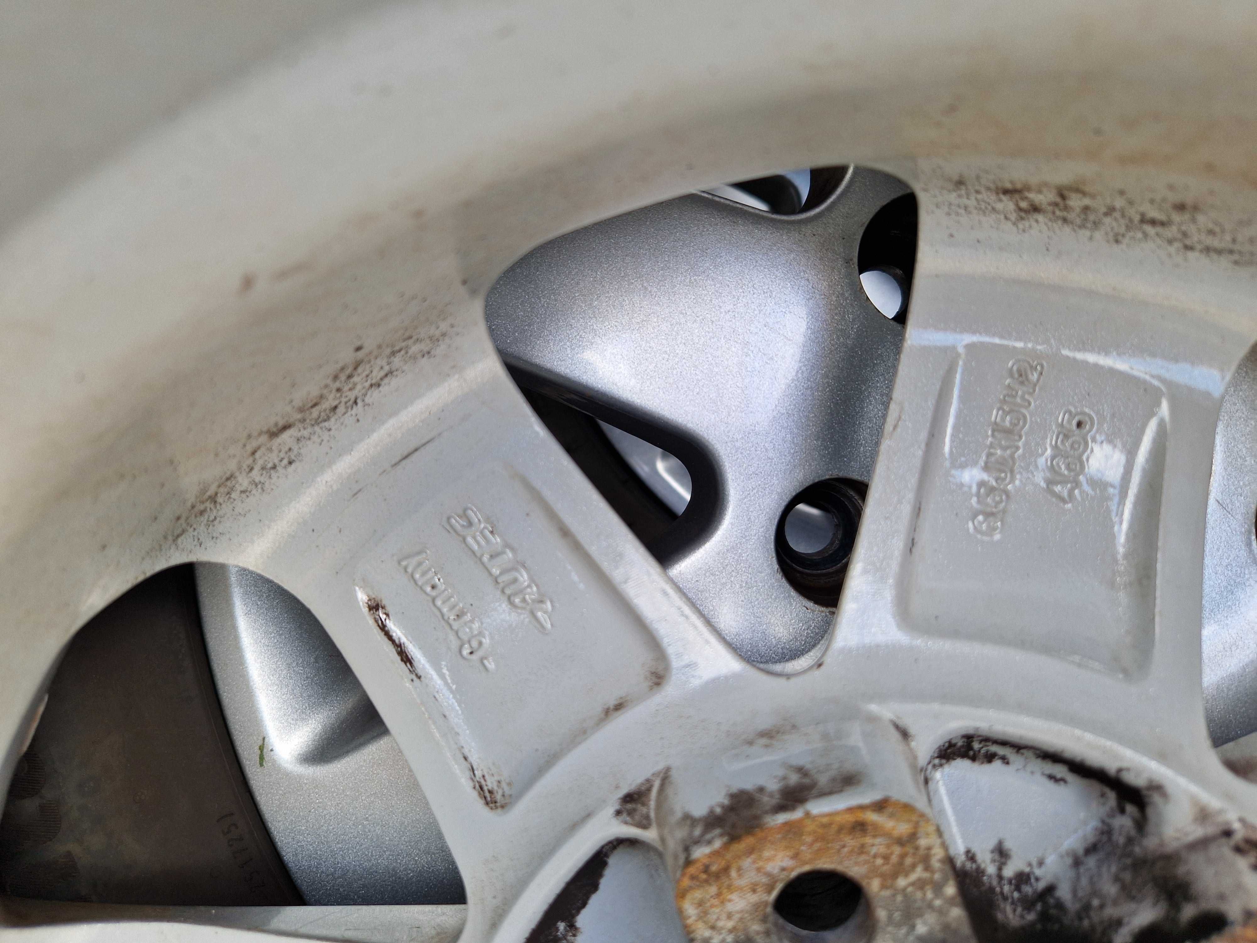 Felgi Koła Honda Accord, Civic CR-V, CR-Z 5x114,3 ET45 Lato 195/65/R15