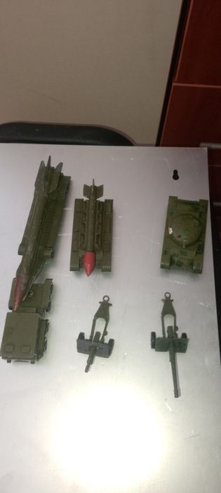 Продам радянскі военні іграшки