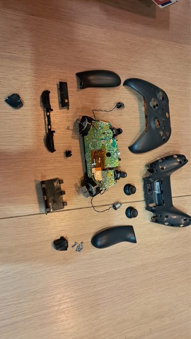 Pad xbox na części