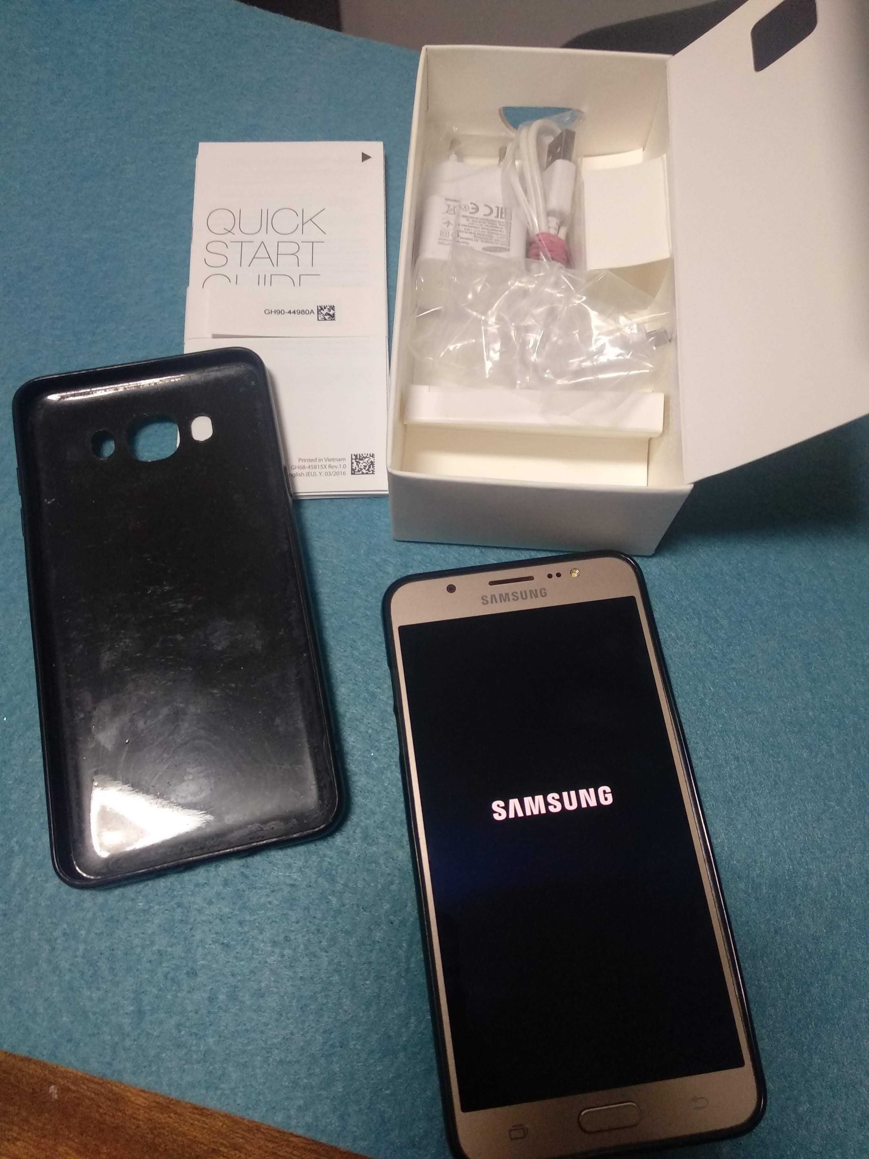 Samsung Galaxy J7 2016 (Gold)