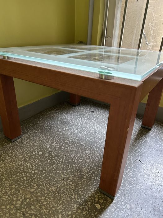 Stolik kawowy bardzo solidny