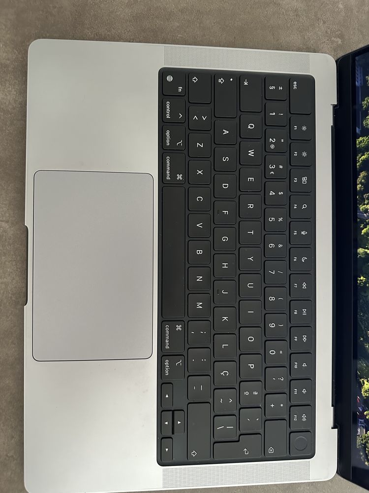 MacBook Pro 14" M1 Pro - 16GB RAM - SSD 512GB - Estado Excelente