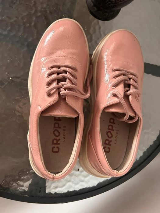 Взуття жіноче весна