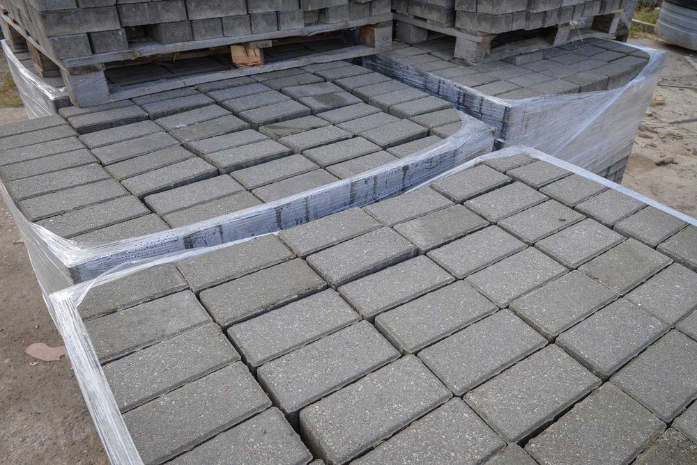 Kostka brukowa, betonowa, czerwona cegiełka