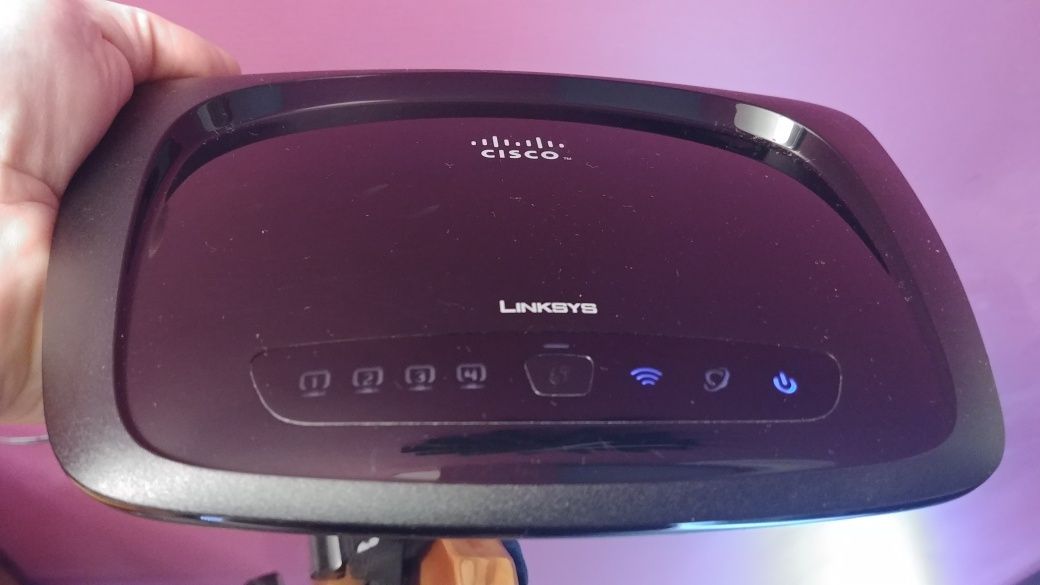 Router Linksys Cisco WRT-120N