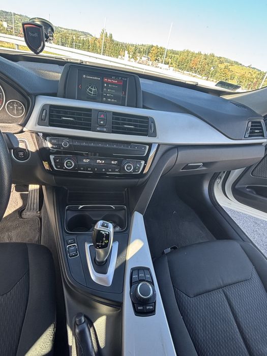 BMW Seria 3 318d GT