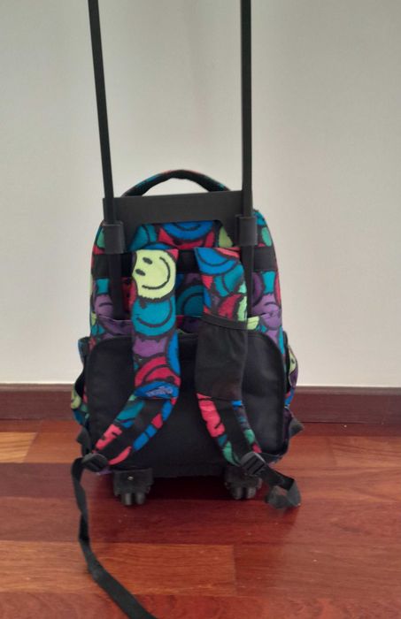MOCHILA escolar com rodinhas
