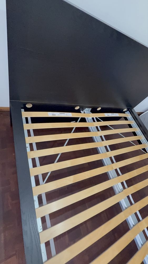 Cama Malm excelente 1,40x2,00 na Tapada das Mercês