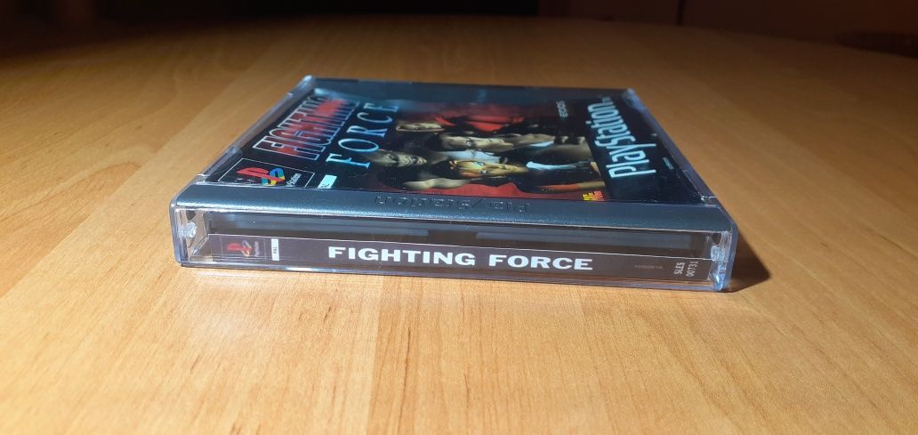 Fighting Force playstation odnowiona Bdb