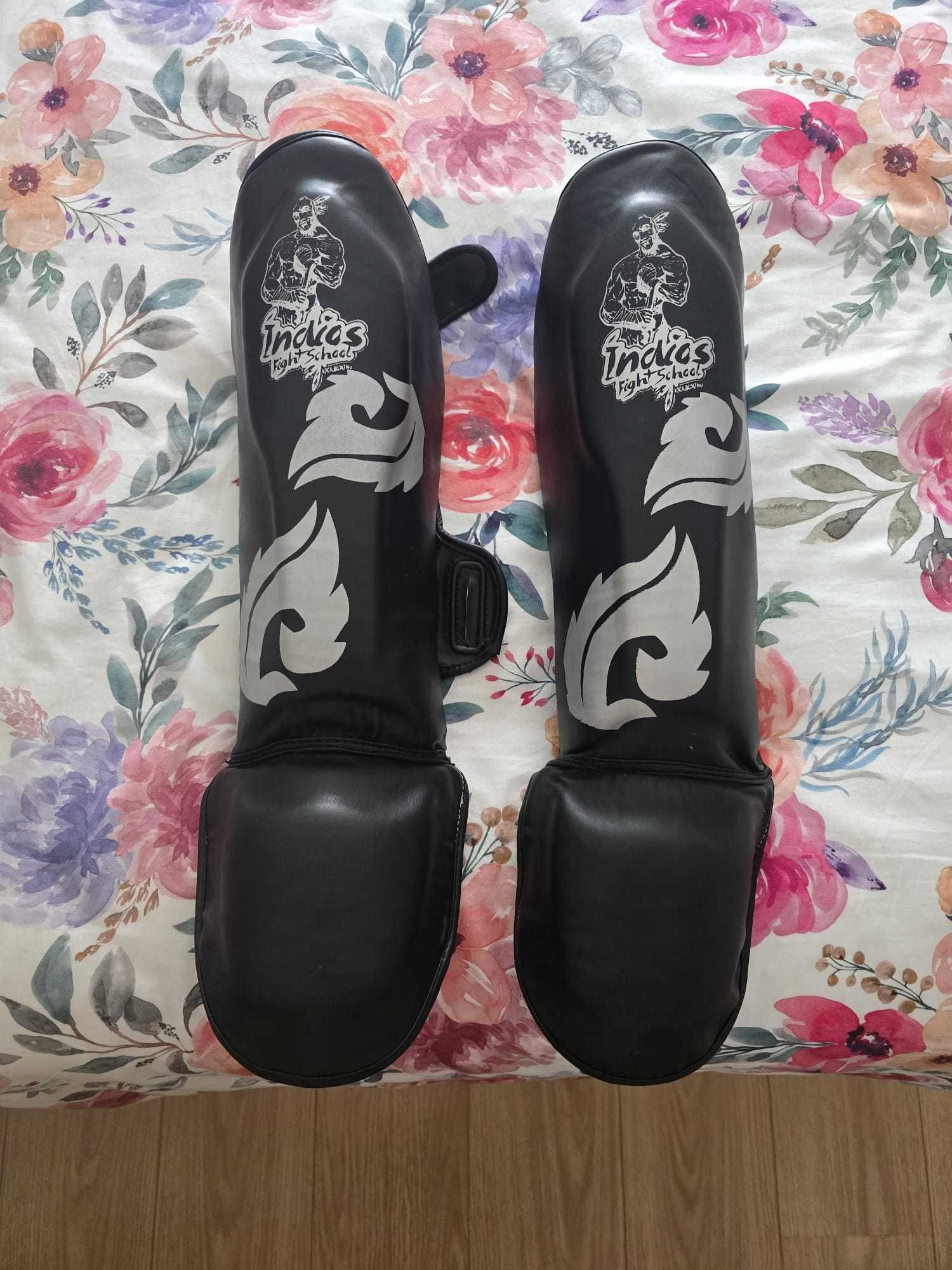 Proteção de Pernas e Luvas Kick Boxing - 10OZ