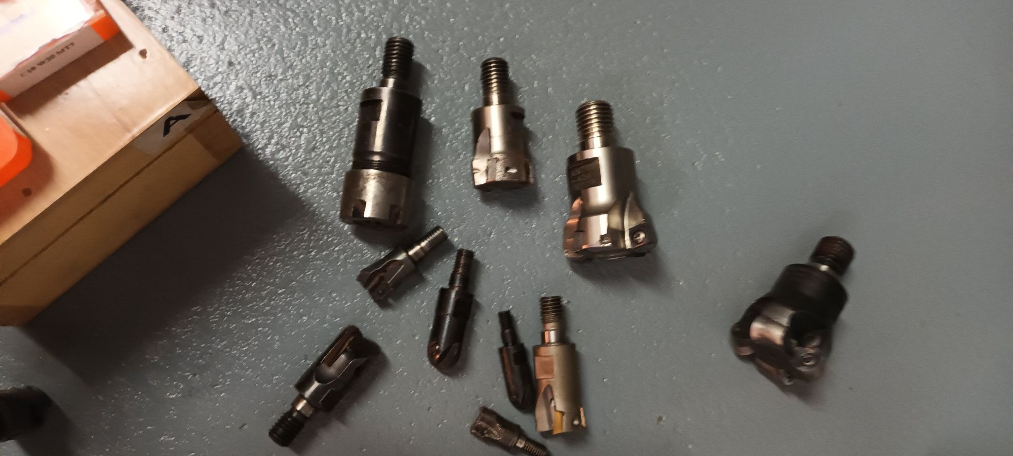 Ferramentas CNC usadas mas em bom estado