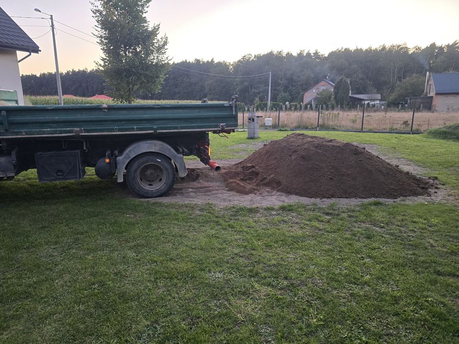 Ziemia ogrodowa z pola przesiewana