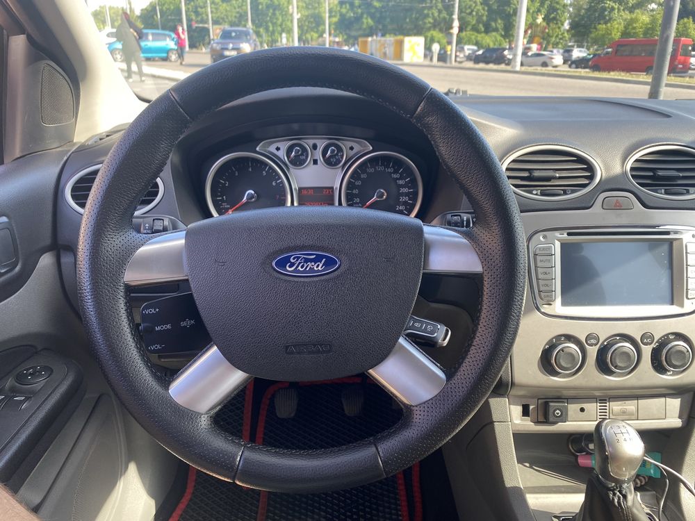 Ford Focus 2 1.6 2009г.