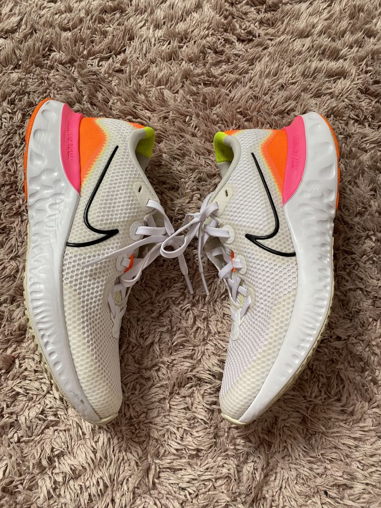 Nike renew damskie neonowe