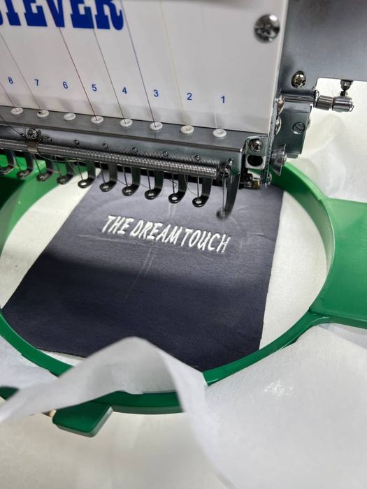 Компʼютерна, машинна вишивка , логотипи вишивкою на одязі та в крою
