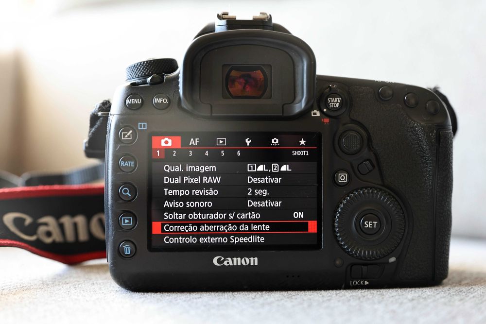 Canon EOS 5D Mark IV