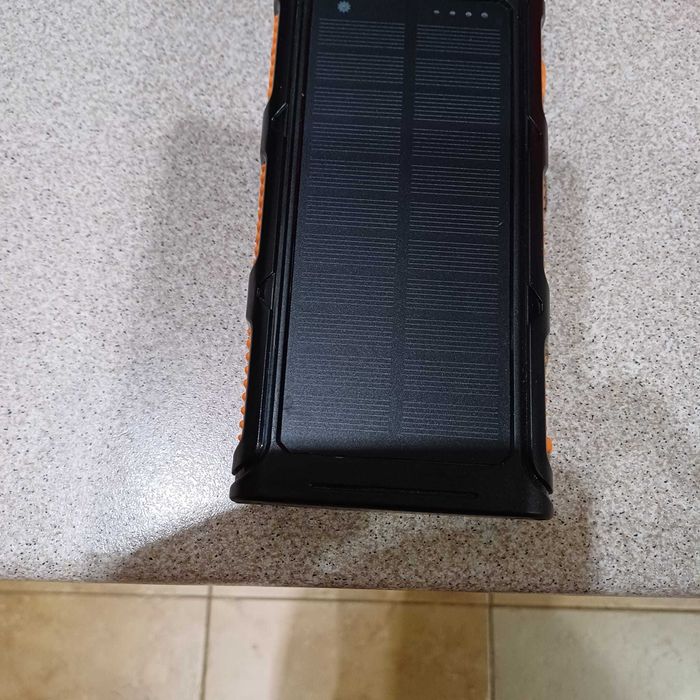 Powerbank ładowarka solarna indukcja 36000 mAh