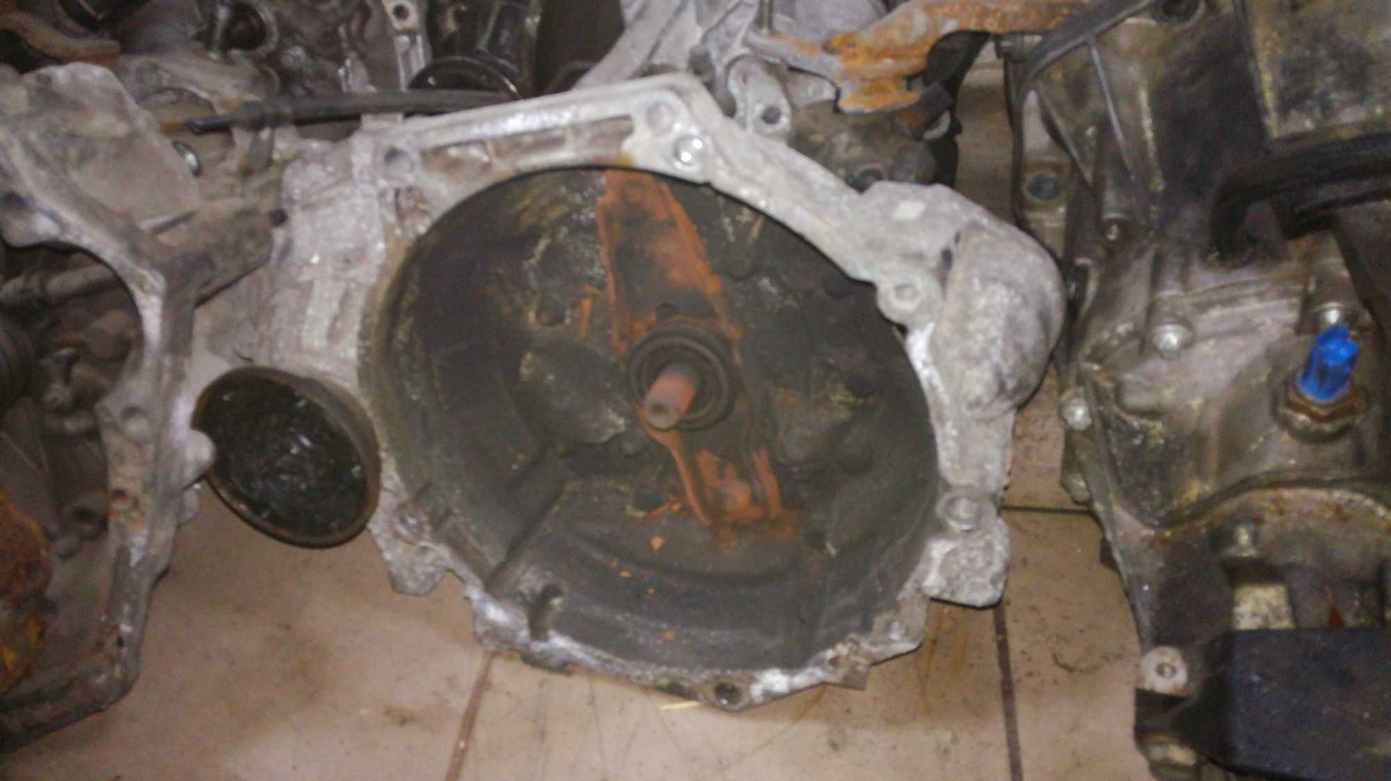 Коробка передач(КПП) Volkswagen Passat B6 1.6tdi MDM