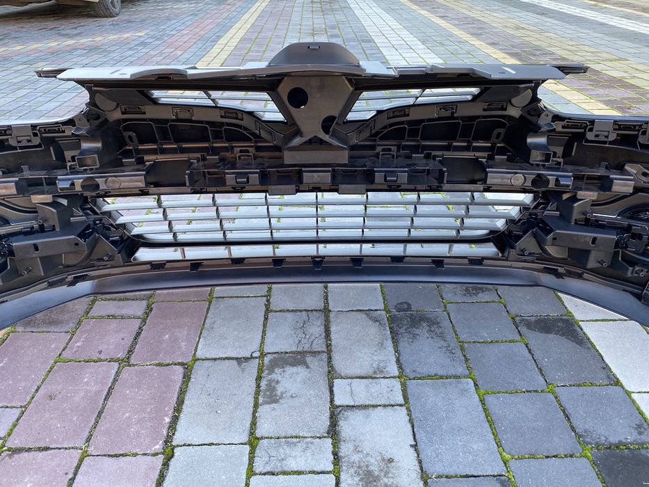 Бампер передній megane 3 меган 3 решітка дхо разборка