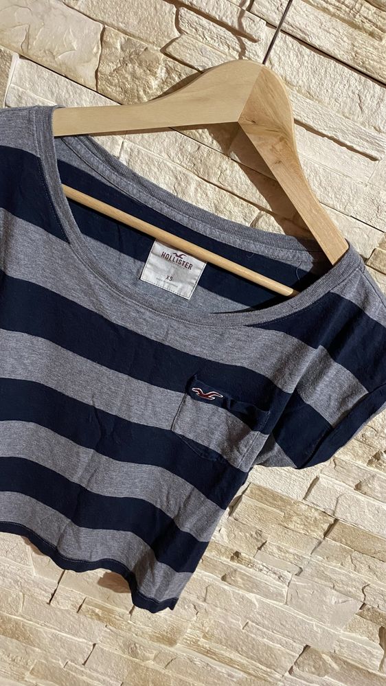 T-shirt Hollister XS top damski krótki stan bawełna szaro-granatowy