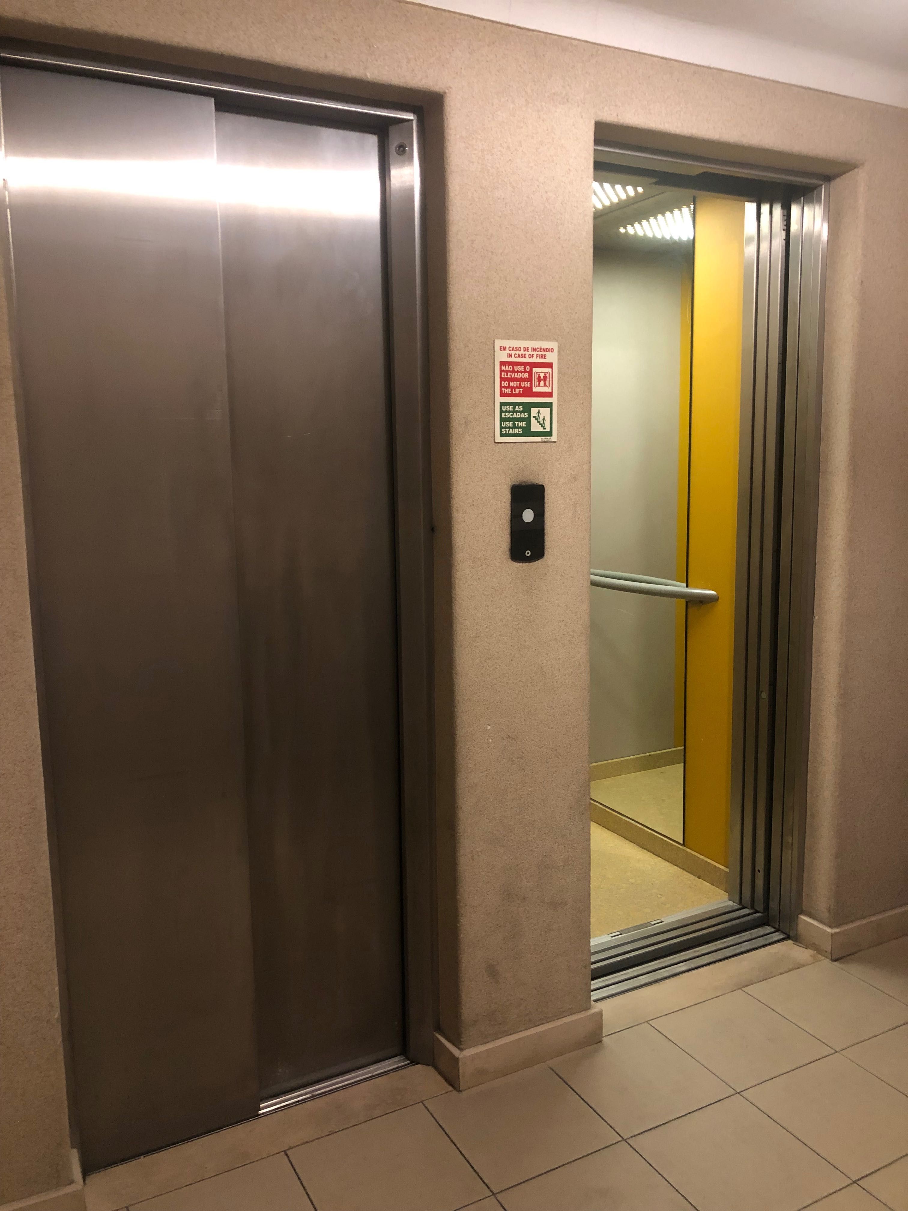Alugo lugar em parqueamento – Campo de Ourique