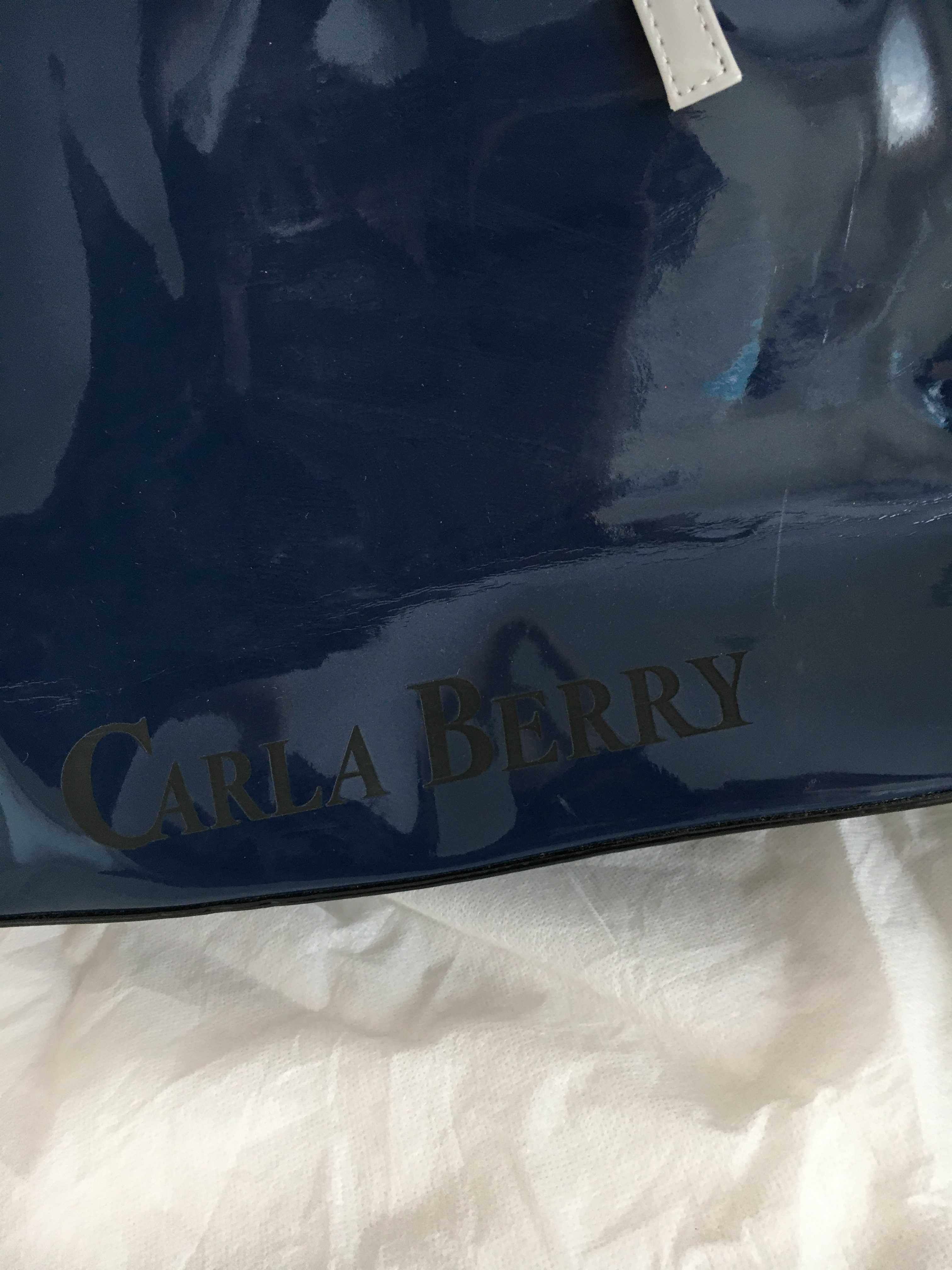 Torebka duża granatowa lakierowana Carla Berry