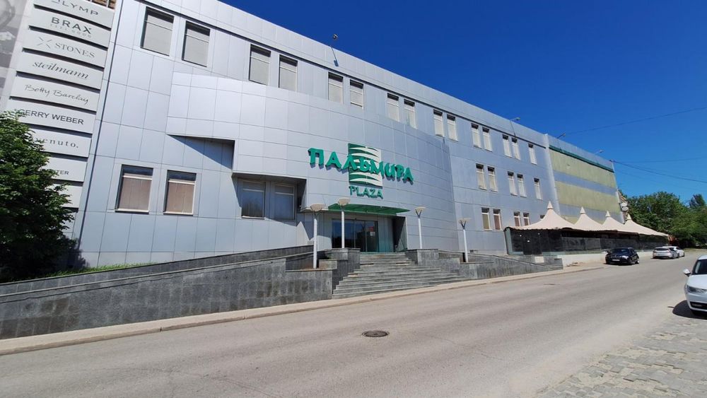 Оренда приміщень у ТРЦ "Пальміра Plaza" від 33 до 504 кв.м.