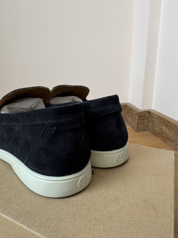 Лофери Massimo Dutti