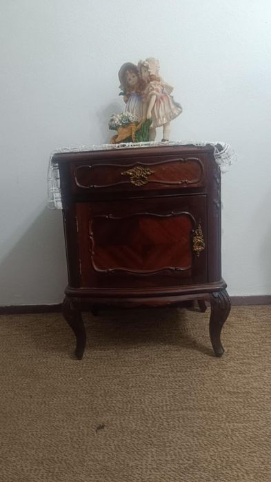 mobília, feito de madeira