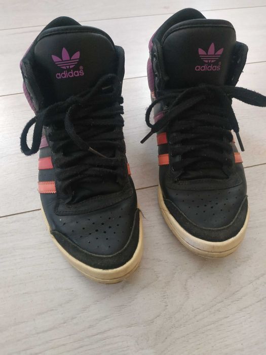 Женские  кросівки кожа замш ботинки