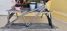 Quadro commencal e suspensao dirt