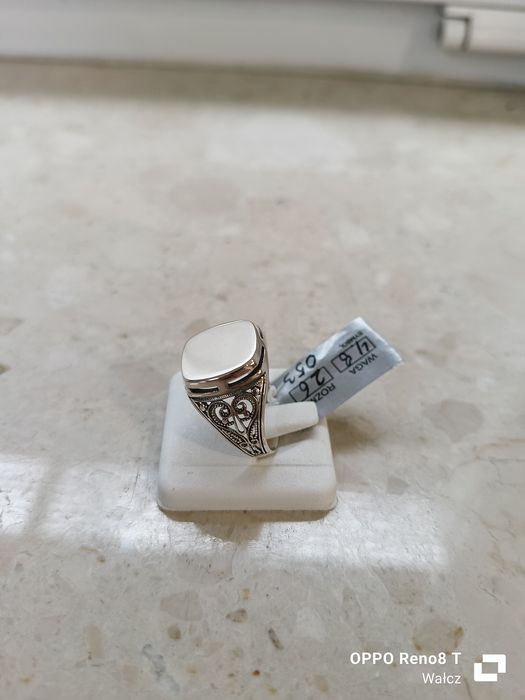 Srebrny Nowy sygnet lusterko roz.26.pr.925