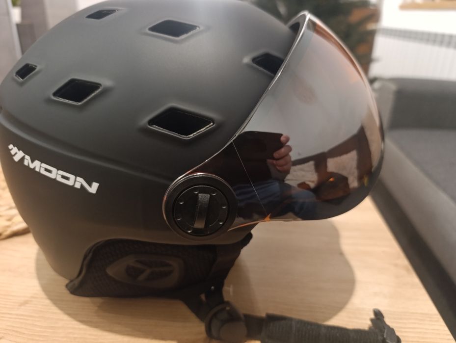 Sprzedam kask narciarski