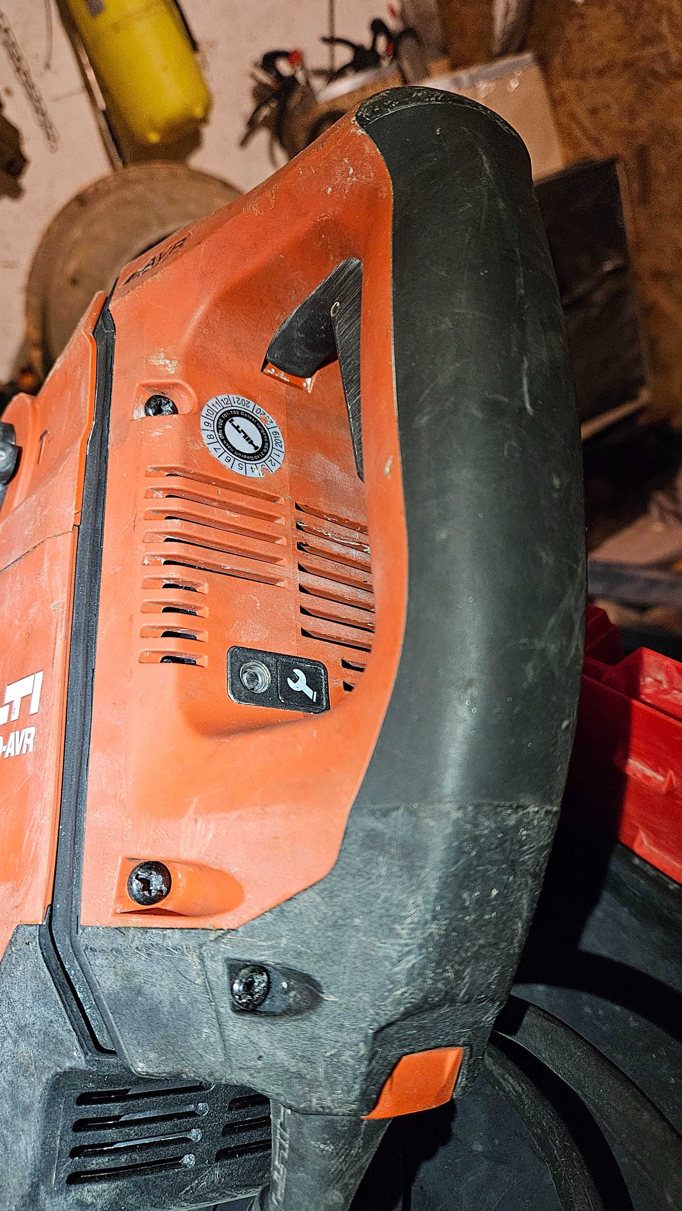 відбійний молоток Hilti TE 500-AVR