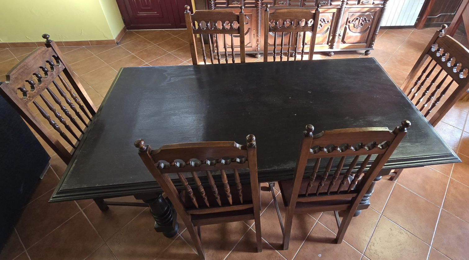 Mesa de Jantar com 6 cadeiras