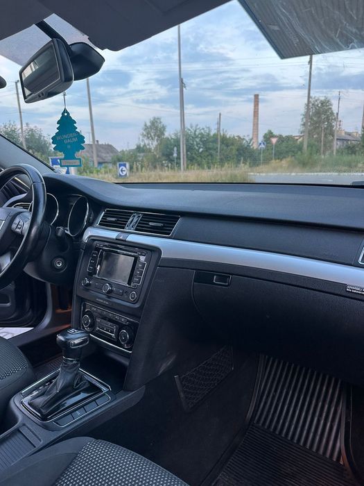 Шкода суперб 2012 4/4 2.0d