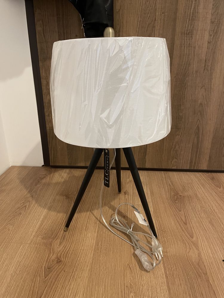 Lampa lampka stołowa TLC Home biały abażur czarne nóżki NOWA okazja!