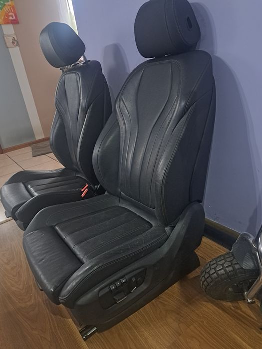 Fotele siedzenia skórzane przód BMW X5 F15