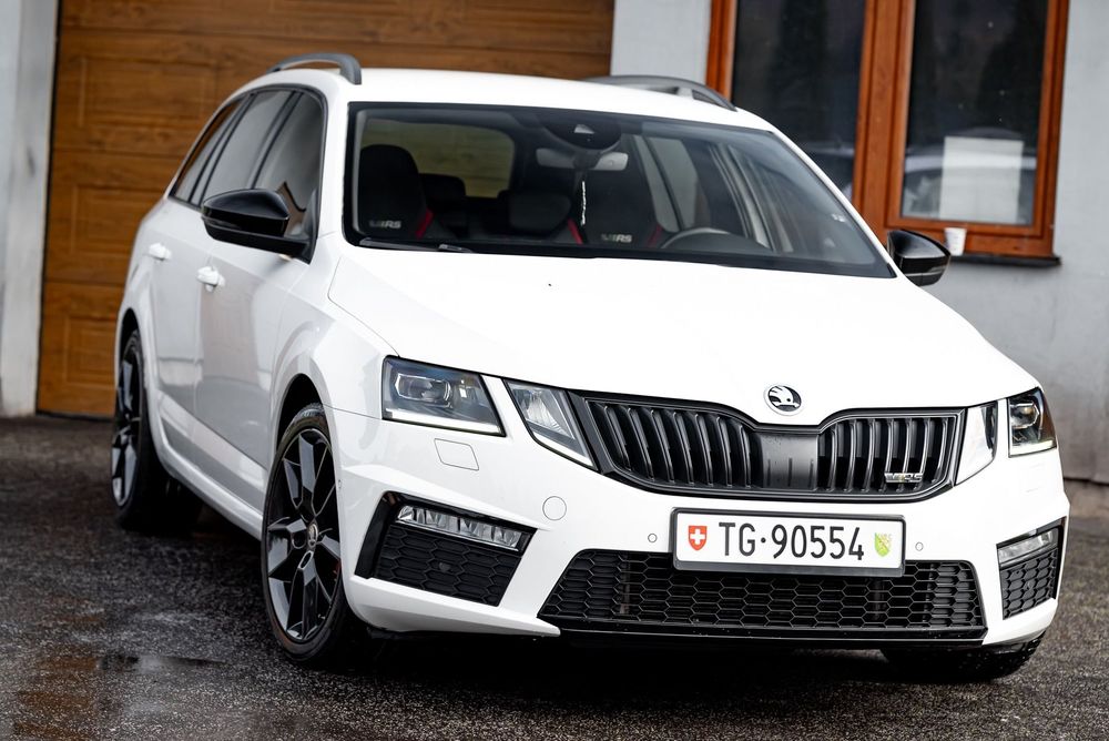 Skoda Octavia 2.0TDI 184KM RS 4x4 Xenon LED Front Lane ASS PDC Nav Grz. Fot ACC